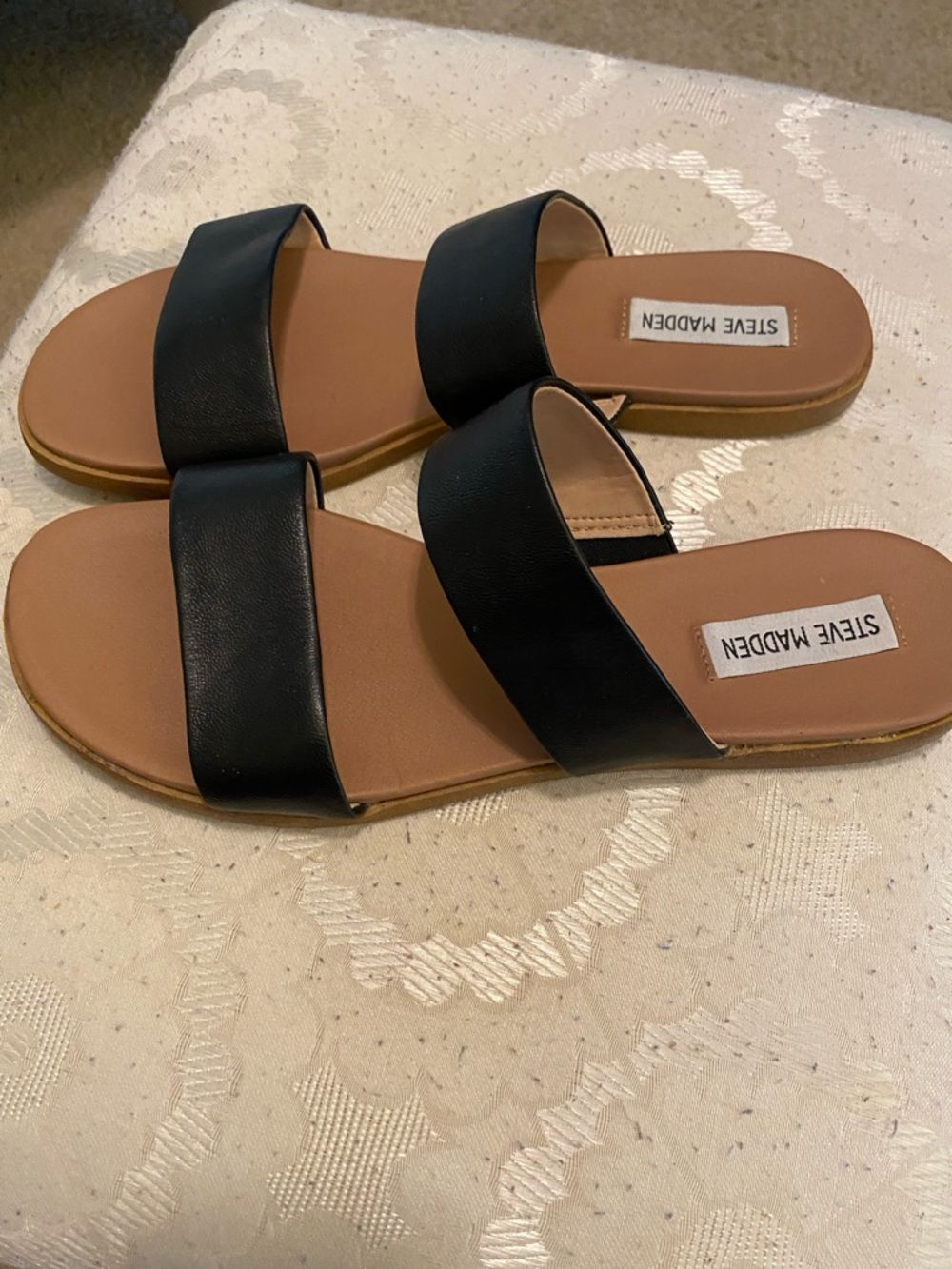 Steve Madden Black and Tan Double Strap Slide Sandals - Picture 3 of 4